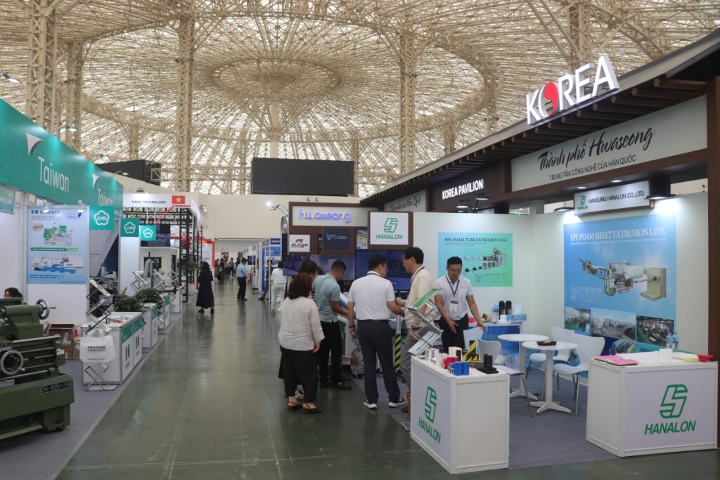 Làm chủ vật liệu mới, nâng tầm vị thế Việt Nam trong chuỗi giá trị bán dẫn 14 HASEMI, SemiConnect Vietnam 2026, SEMITRONICS VIETNAM 2026, công nghiệp bán dẫn, vật liệu bán dẫn, công nghiệp điện tử, chuỗi giá trị bán dẫn, hệ sinh thái bán dẫn Việt Nam, công nghệ bán dẫn, đổi mới sáng tạo, hợp tác công nghệ